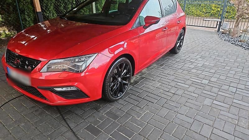 Gebraucht Seat Leon FR 150 PS (110 kW) 2017 Rot Kleinwagen
