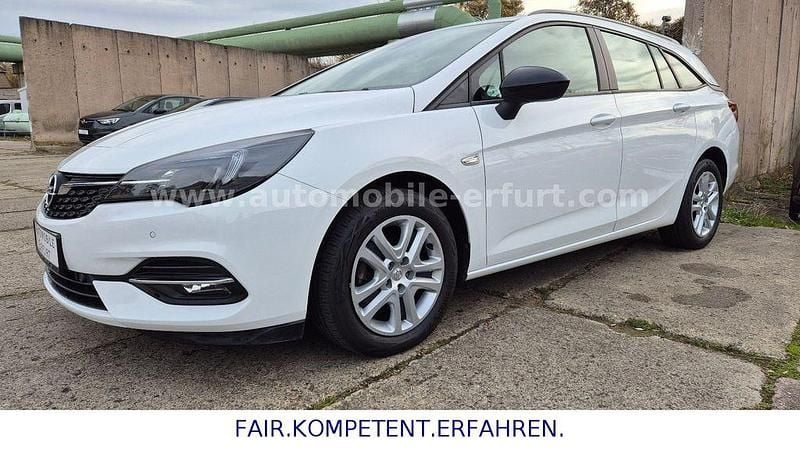Weiß Gebraucht 2022 Opel Astra Business Kombi | 14.950 € (Guter Preis) - Bild 1/4