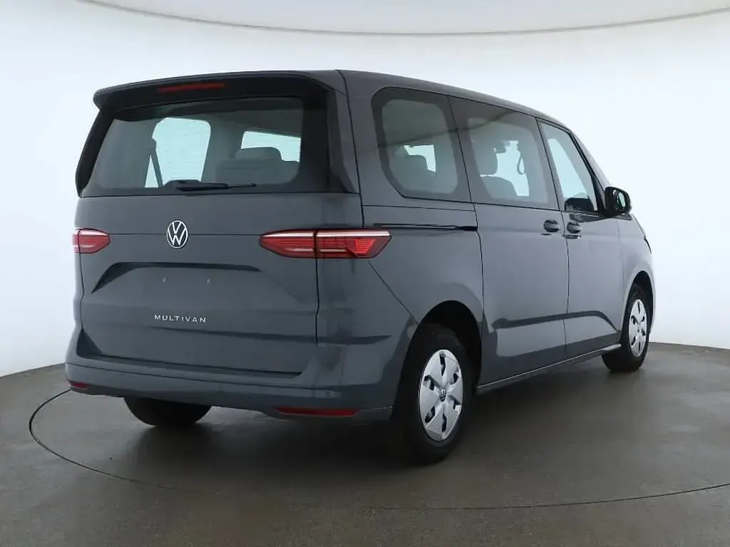 Gebraucht VW T7 150 PS (110 kW) 2024 Grau Van