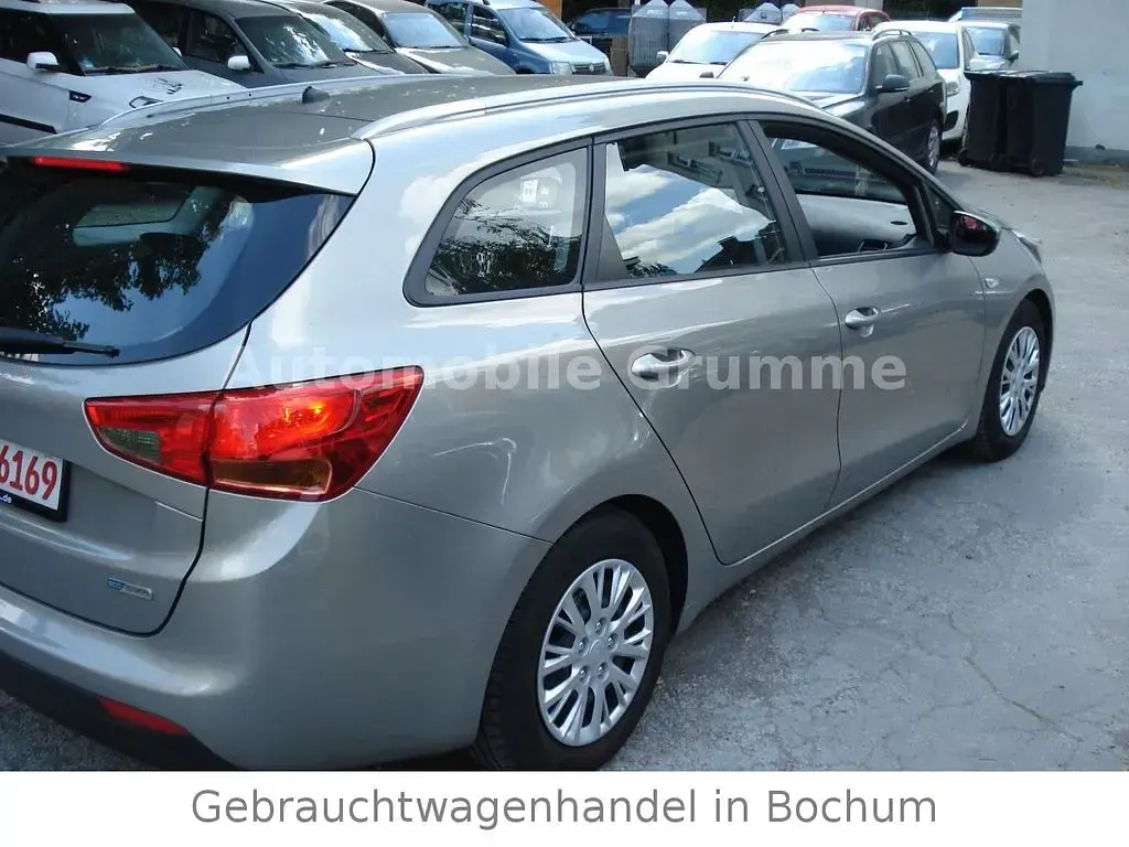 Usata Kia Ceed 135 CV (99 kW) 2014 Argento Utilitaria
