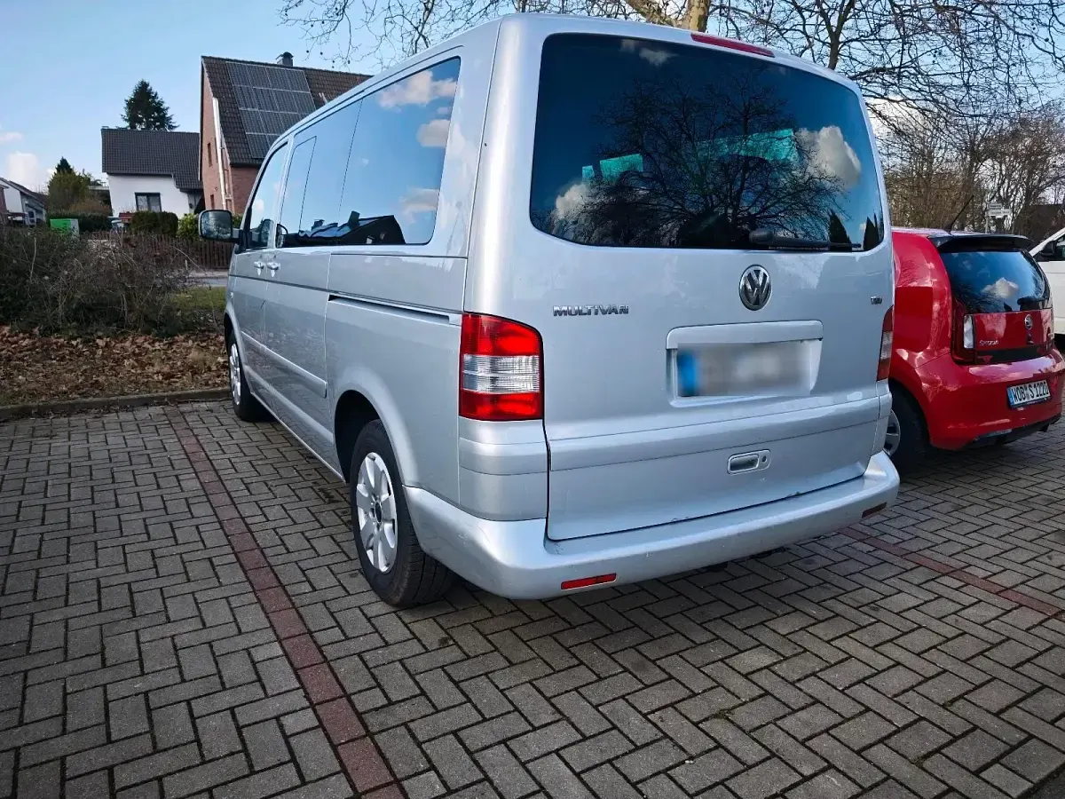 Gebraucht VW T5 130 PS (95 kW) 2005 Silber Van