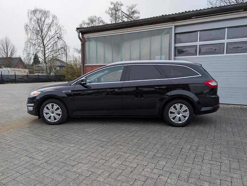 Gebraucht Ford Mondeo Titanium 140 PS (102 kW) 2014 Schwarz Kombi
