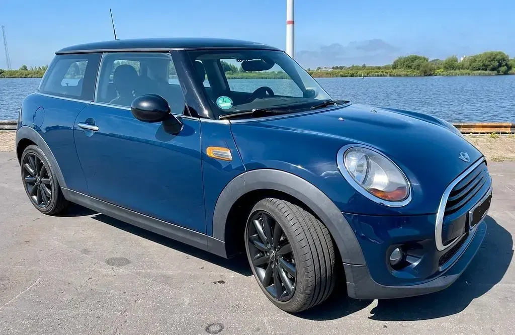 Gebraucht Mini Cooper 136 PS (100 kW) 2016 Blau Kleinwagen