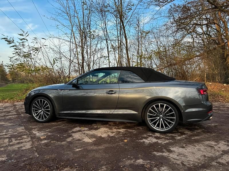 Gebraucht Audi A5 Cabriolet Sport 190 PS (139 kW) 2017 Grau Cabrio