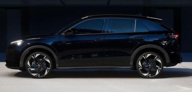 Neu VW T-Roc R-line 150 PS (110 kW) 2026 Schwarz SUV