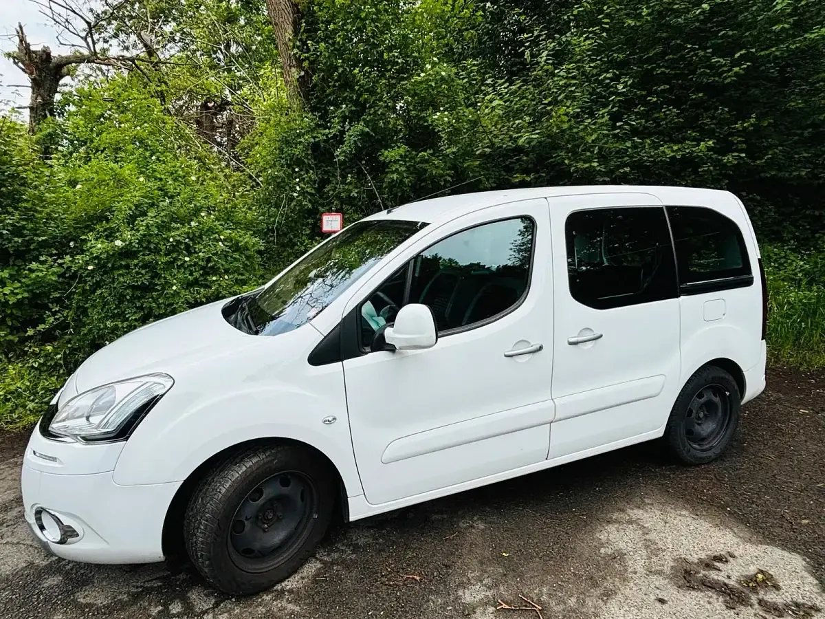 Gebraucht Citroën Berlingo 114 PS (83 kW) 2014 Weiß Van / Kleinbus