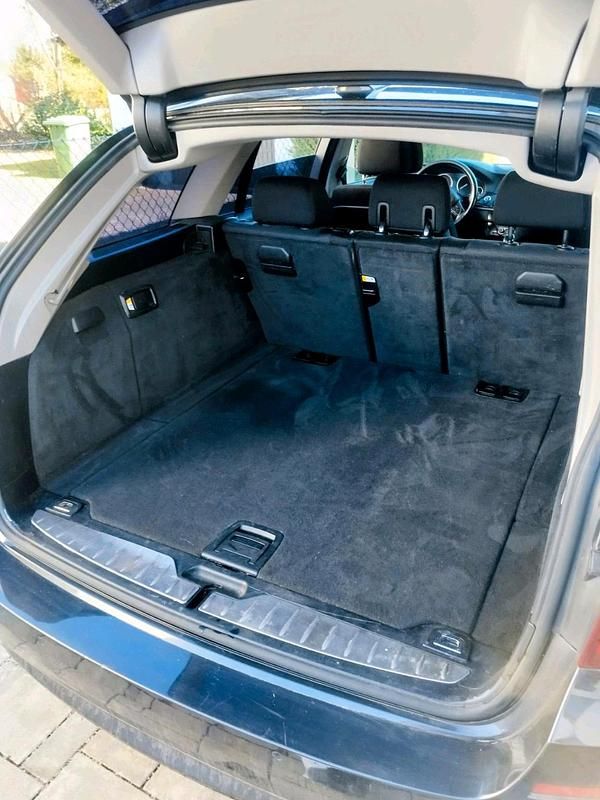 Gebraucht BMW 520 184 PS (135 kW) 2012 Schwarz Kombi