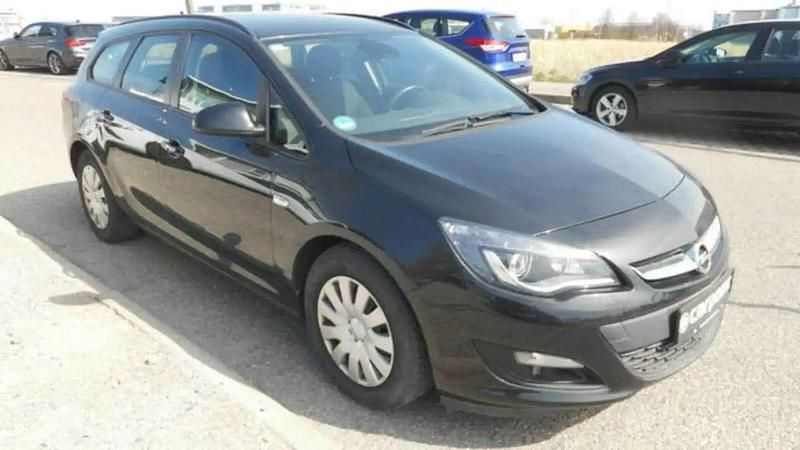 Gebraucht Opel Astra Edition 110 PS (80 kW) 2014 Schwarz Kombi