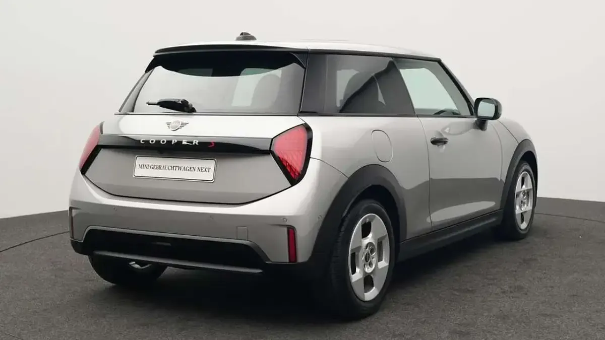 Gebraucht Mini Cooper S Classic 204 PS (150 kW) 2025 Grau Kleinwagen