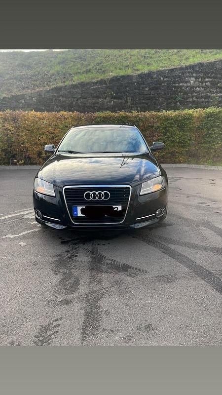 Schwarz Gebraucht 2011 Audi A3 Sportback Kombi | 8.500 € (Fairer Preis) - Bild 1/4