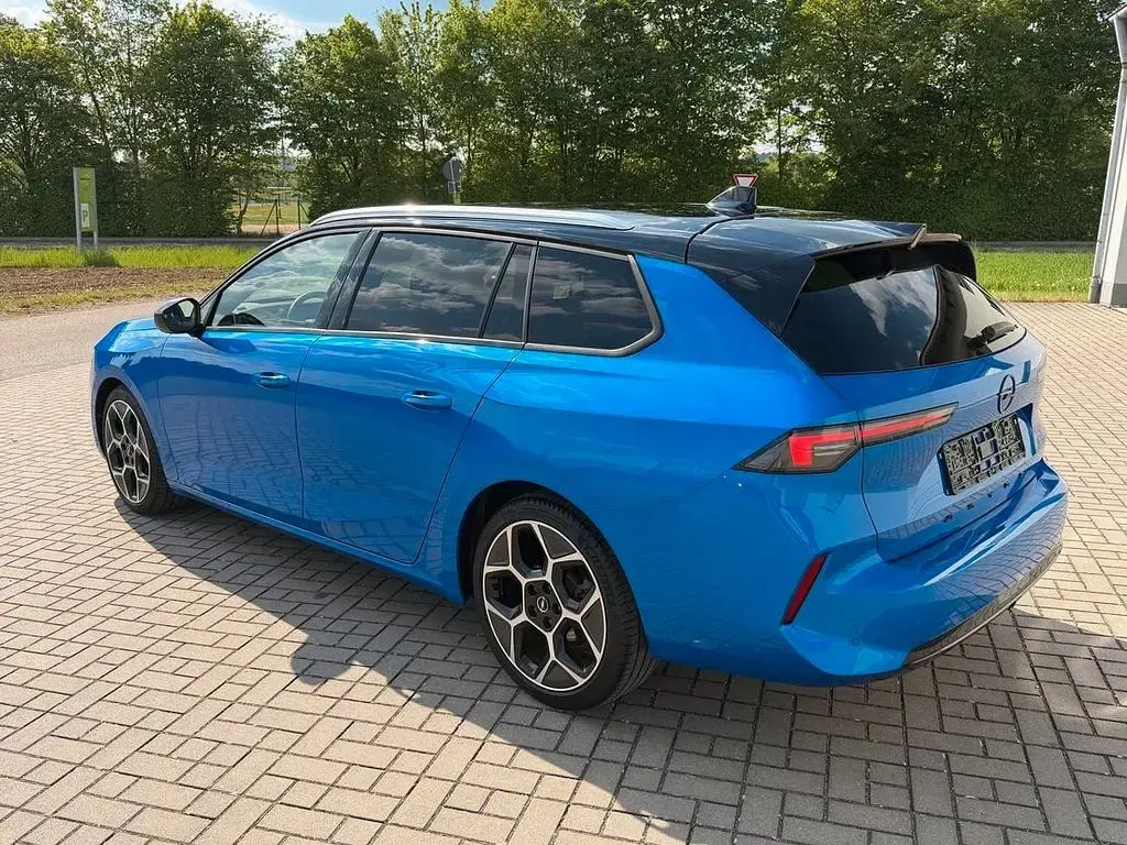 Gebraucht Opel Astra 131 PS (96 kW) 2023 Blau Kleinwagen