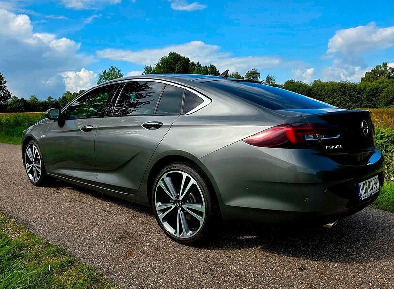 Gebraucht Opel Insignia Exklusiv 170 PS (125 kW) 2018 Grau Limousine