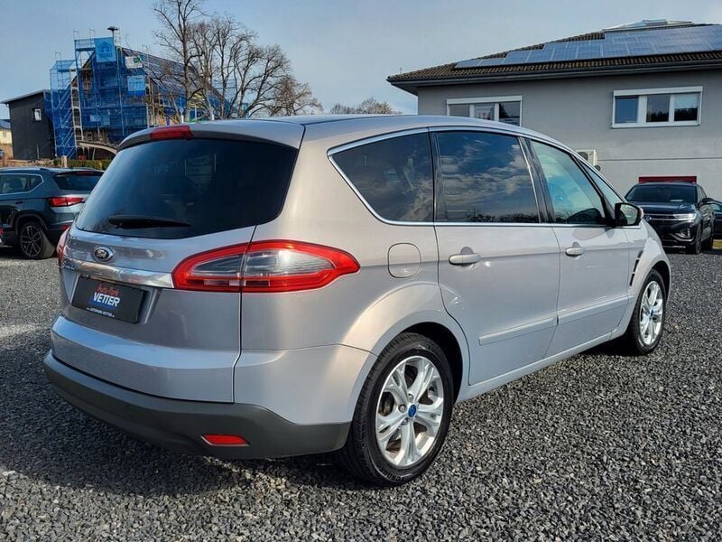 Gebraucht Ford S-MAX Titanium 163 PS (119 kW) 2011 Silber Van / Kleinbus
