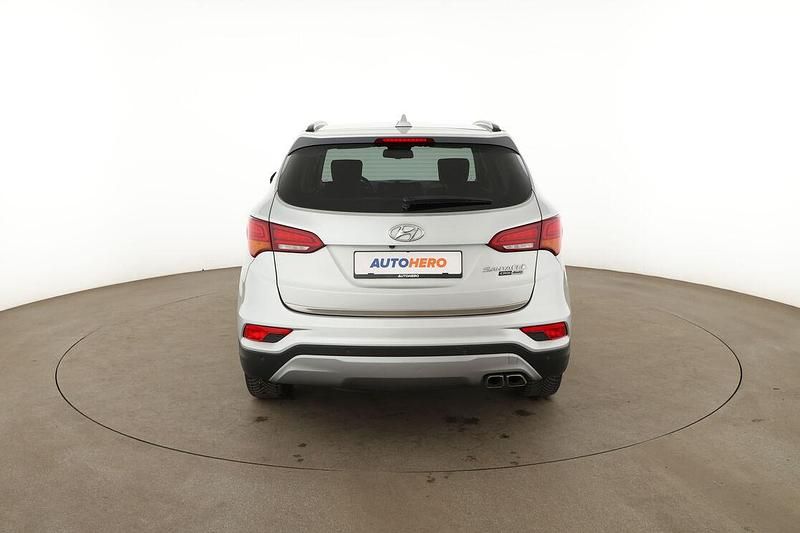 Gebraucht Hyundai Santa Fe Premium 200 PS (147 kW) 2016 Grau SUV