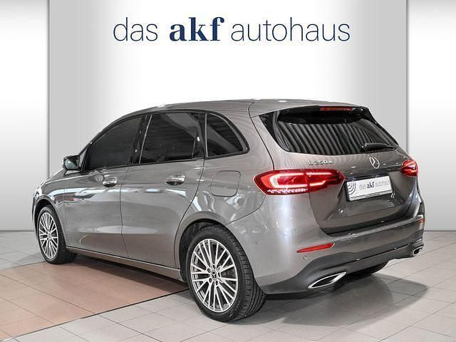 Gebraucht Mercedes E250 Progressive 160 PS (117 kW) 2022 Kleinwagen