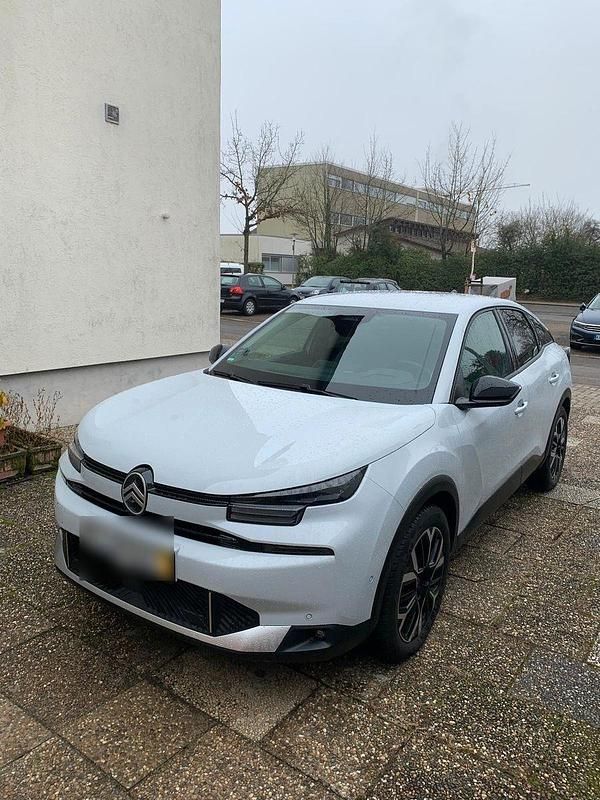 Gebraucht Citroën C4 136 PS (100 kW) 2025 Weiß Limousine