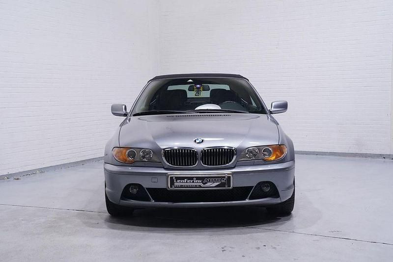Gebraucht BMW 330 Executive 231 PS (169 kW) 2004 Grau Cabrio