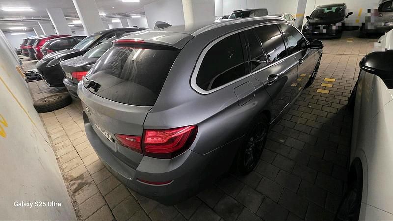 Gebraucht BMW 520 M Performance 190 PS (139 kW) 2016 Grau Kombi