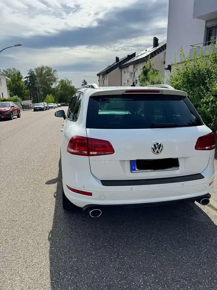 Gebraucht VW Touareg R-line 245 PS (180 kW) 2013 Weiß SUV
