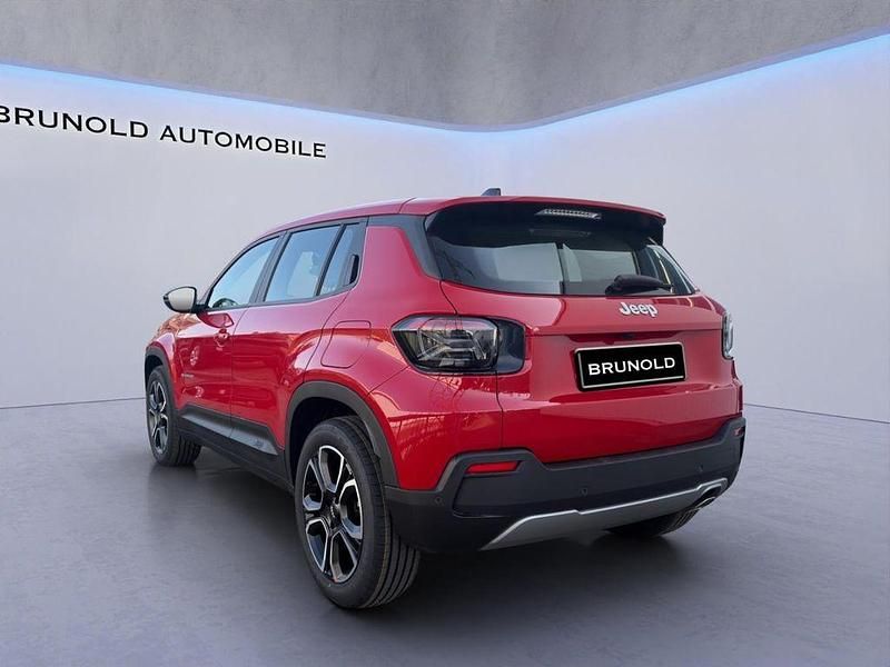 Gebraucht Jeep Avenger Altitude 101 PS (74 kW) 2024 Rot SUV