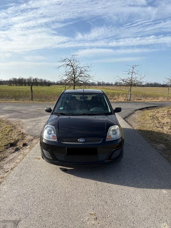 Gebraucht Ford Fiesta 69 PS (50 kW) 2007 Schwarz Kleinwagen