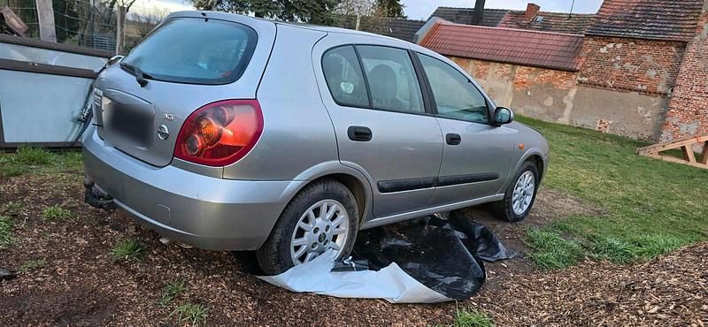 Gebraucht Nissan Almera 90 PS (66 kW) 2005 Grau Limousine