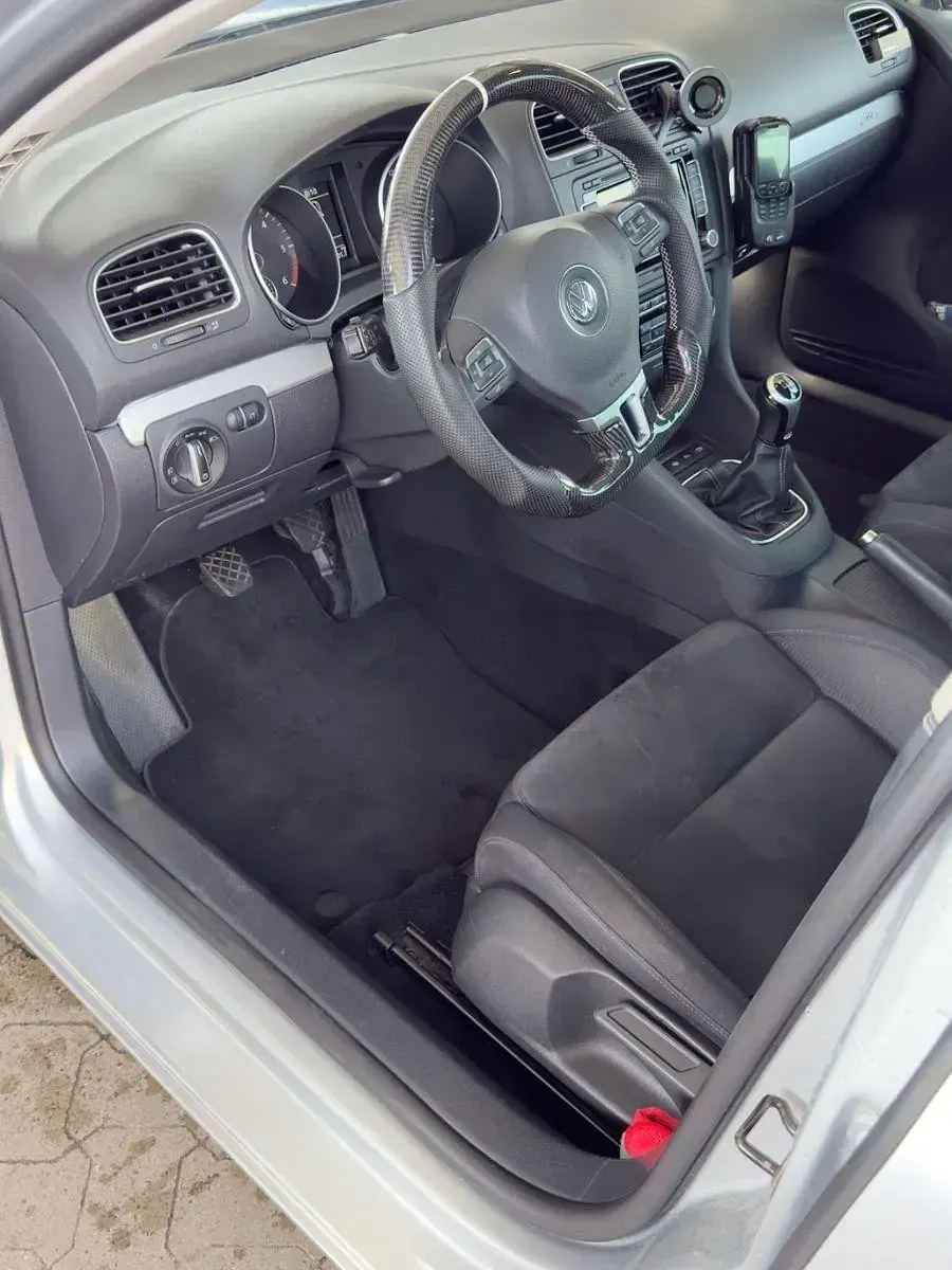 Gebraucht VW Golf VI Highline 140 PS (102 kW) 2011 Silber Kleinwagen