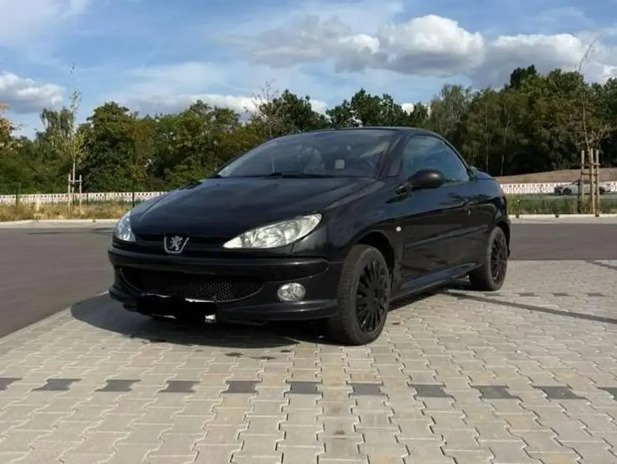 Gebraucht Peugeot 206 CC Platinum 109 PS (80 kW) 2003 Schwarz Cabrio
