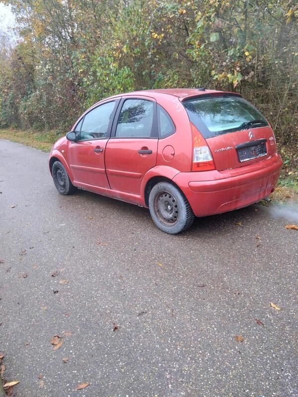 Rot Gebraucht 2009 Citroën C3 Kleinwagen | 300 € - Bild 1/4
