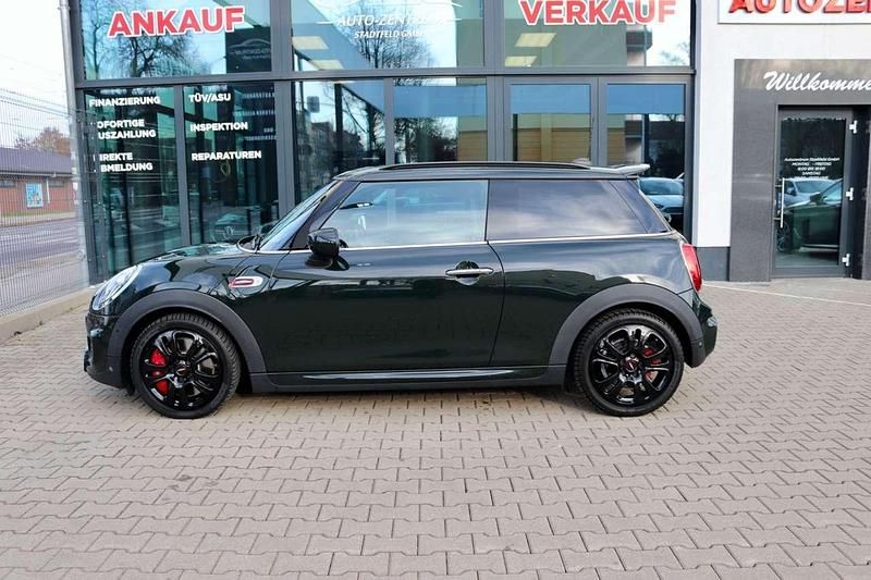 Gebraucht Mini John Cooper Works Coupé 231 PS (169 kW) 2020 Rebel green Coupé