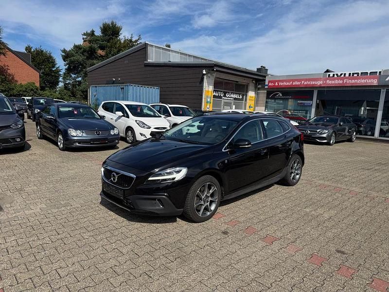 Schwarz Gebraucht 2016 Volvo V40 CC Ocean Race Kombi | 11.990 € (Fairer Preis) - Bild 1/4