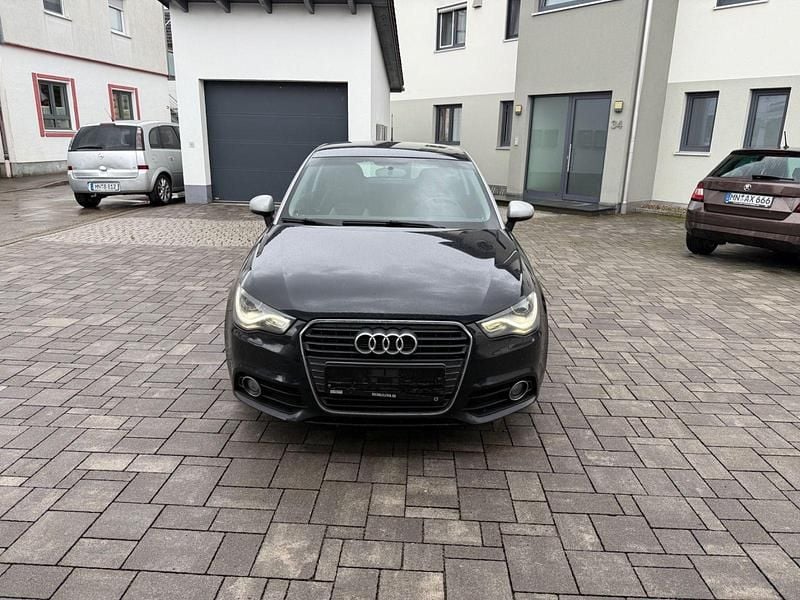 Schwarz Gebraucht 2011 Audi A1 S-Line Kleinwagen | 5.199 € (Fairer Preis) - Bild 1/4