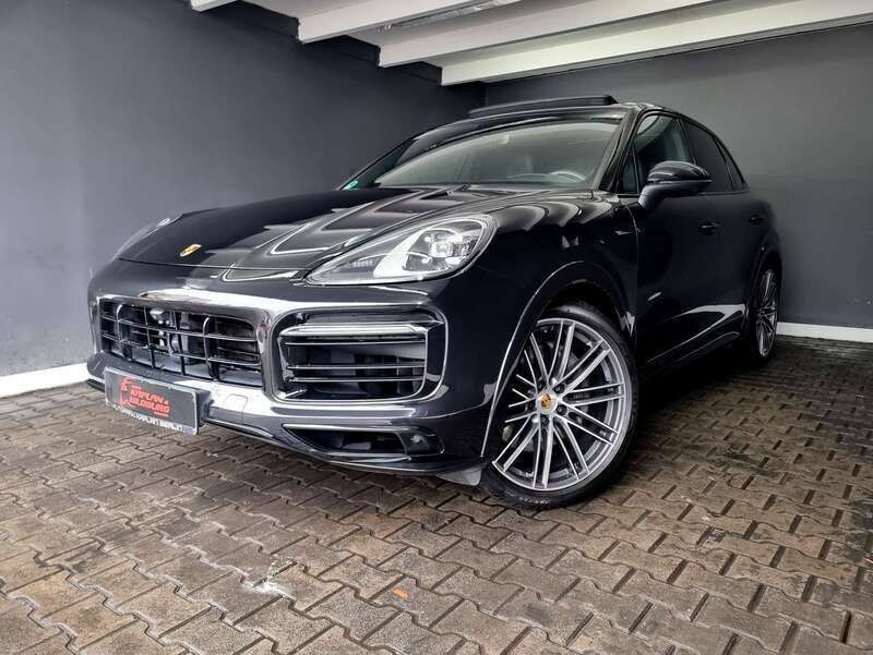 Schwarz Gebraucht 2020 Porsche Cayenne SUV | 59.990 € - Bild 1/4
