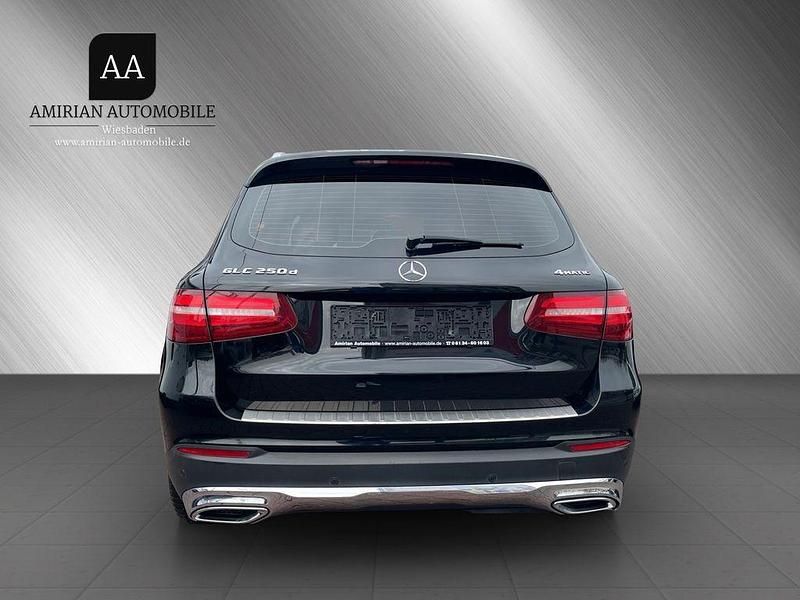 Gebraucht Mercedes GLC250 204 PS (150 kW) 2018 Schwarz SUV