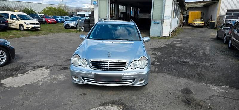 Gebraucht Mercedes C200 163 PS (119 kW) 2005 Silber Kombi