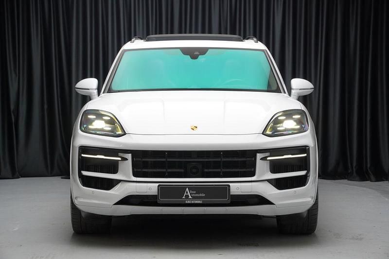 Gebraucht Porsche Cayenne 470 PS (345 kW) 2023 Carreraweiß metallic SUV