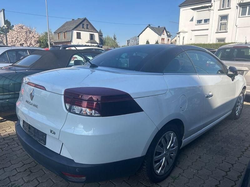 Gebraucht Renault Mégane Cabriolet Luxe 131 PS (96 kW) 2013 Weiß Cabrio