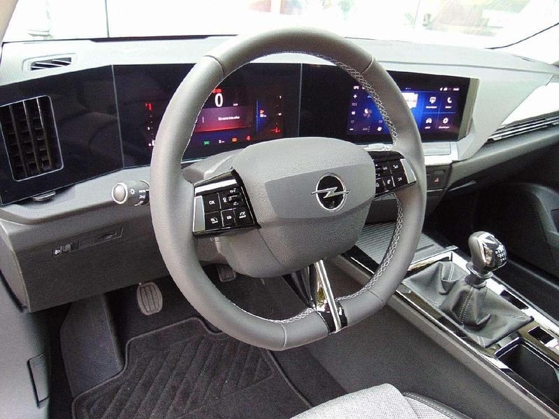 Gebraucht Opel Astra Elegance 110 PS (80 kW) 2023 Schwarz Kombi
