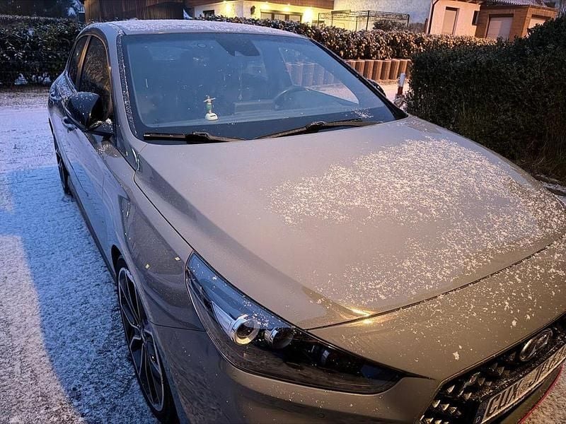 Grau Gebraucht 2019 Hyundai i30 N Performance Limousine | 21.000 € (Fairer Preis) - Bild 1/4