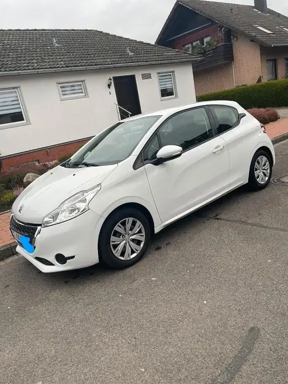 Brugt Peugeot 208 Active 68 HK (50 kW) 2012 Hvid Hatchback