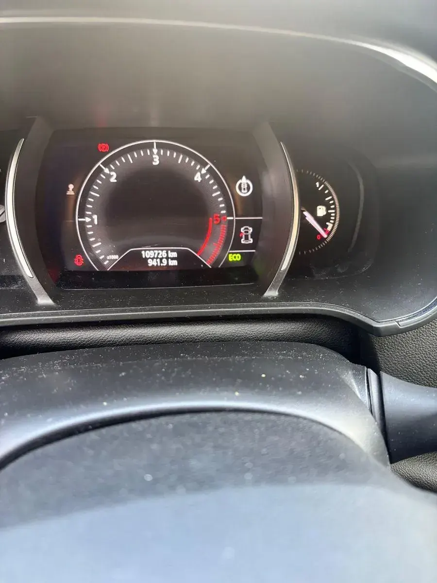 Gebraucht Renault Mégane GrandTour 131 PS (96 kW) 2018 Grau Kombi