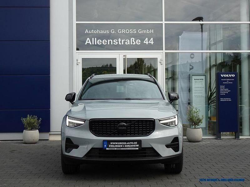 Gebraucht Volvo XC40 Plus 163 PS (119 kW) 2025 Grau SUV
