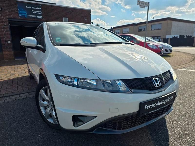 Gebraucht Honda Civic 99 PS (72 kW) 2011 Weiß Limousine