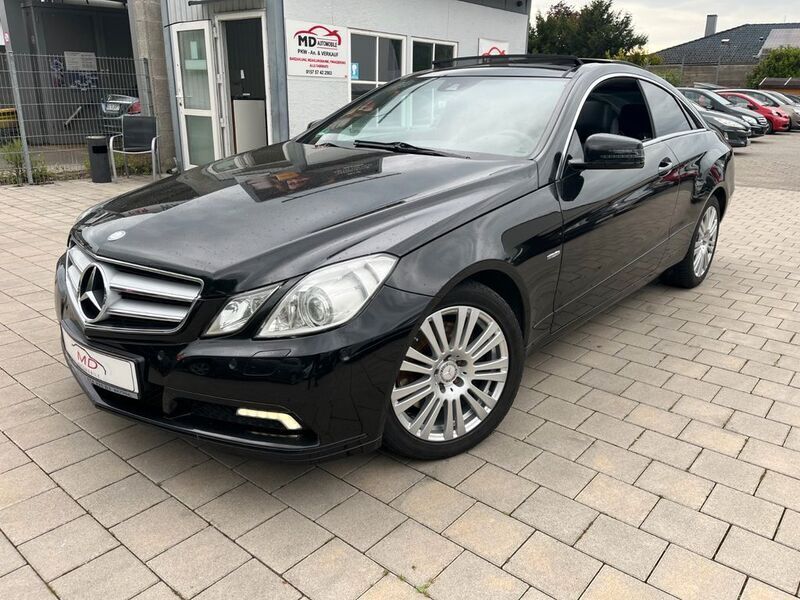 Schwarz Gebraucht 2010 Mercedes E250 Coupé | 9.499 € (Fairer Preis) - Bild 1/4