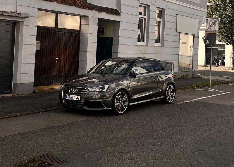 Grau Gebraucht 2015 Audi S1 Sport Kleinwagen | 14.990 € (Fairer Preis) - Bild 1/4