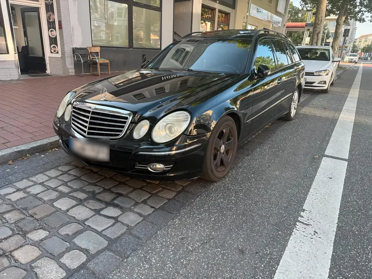 Gebraucht Mercedes E320 224 PS (164 kW) 2006 Schwarz Kombi