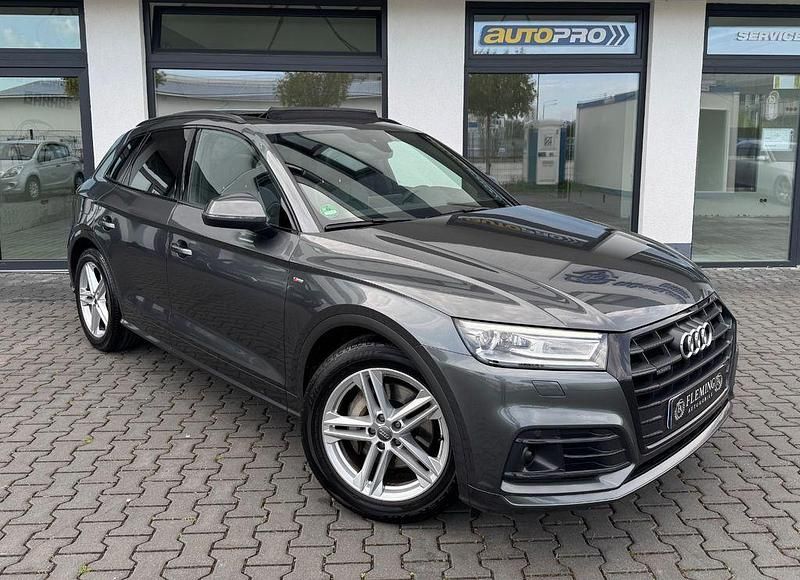 Second-hand Audi Q5 S-line plus 252 CP (185 kW) 2020 Gri SUV