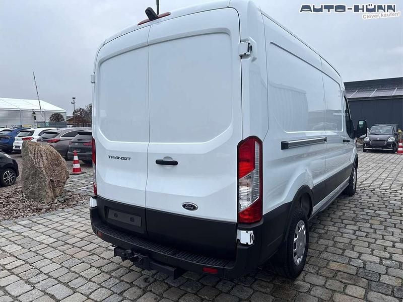 Gebraucht Ford Transit Trend 131 PS (96 kW) 2023 Frost weiß Van