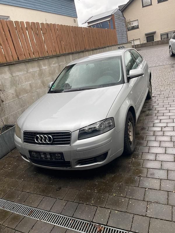 Gebraucht Audi A3 102 PS (75 kW) 2003 Silber Kleinwagen