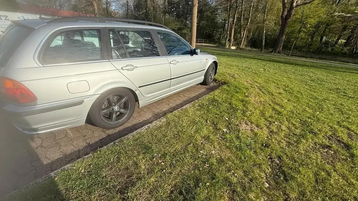 Gebraucht BMW 320 M Sport 170 PS (125 kW) 2002 Silber Kombi